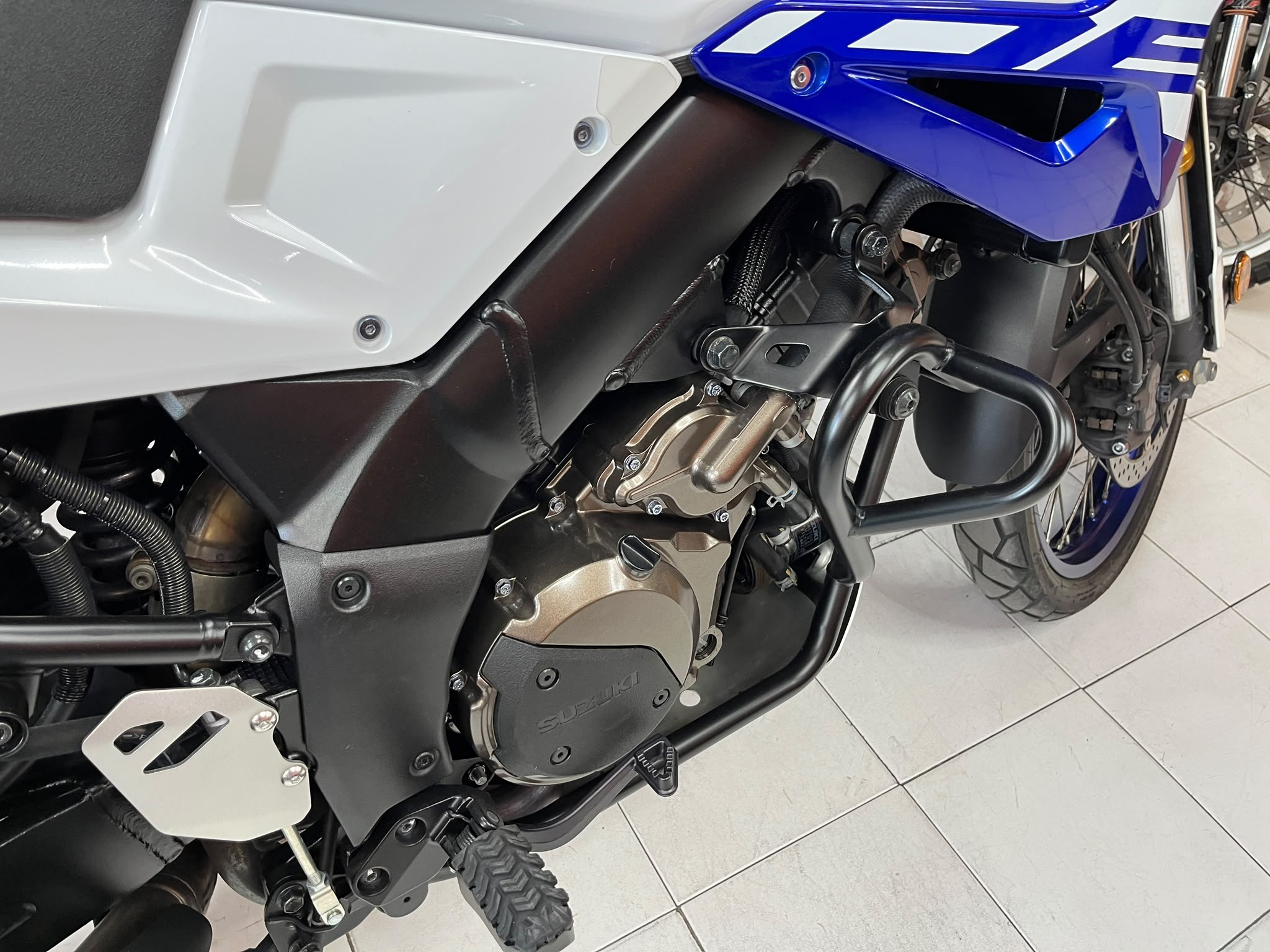 V-STROM 1050 DE