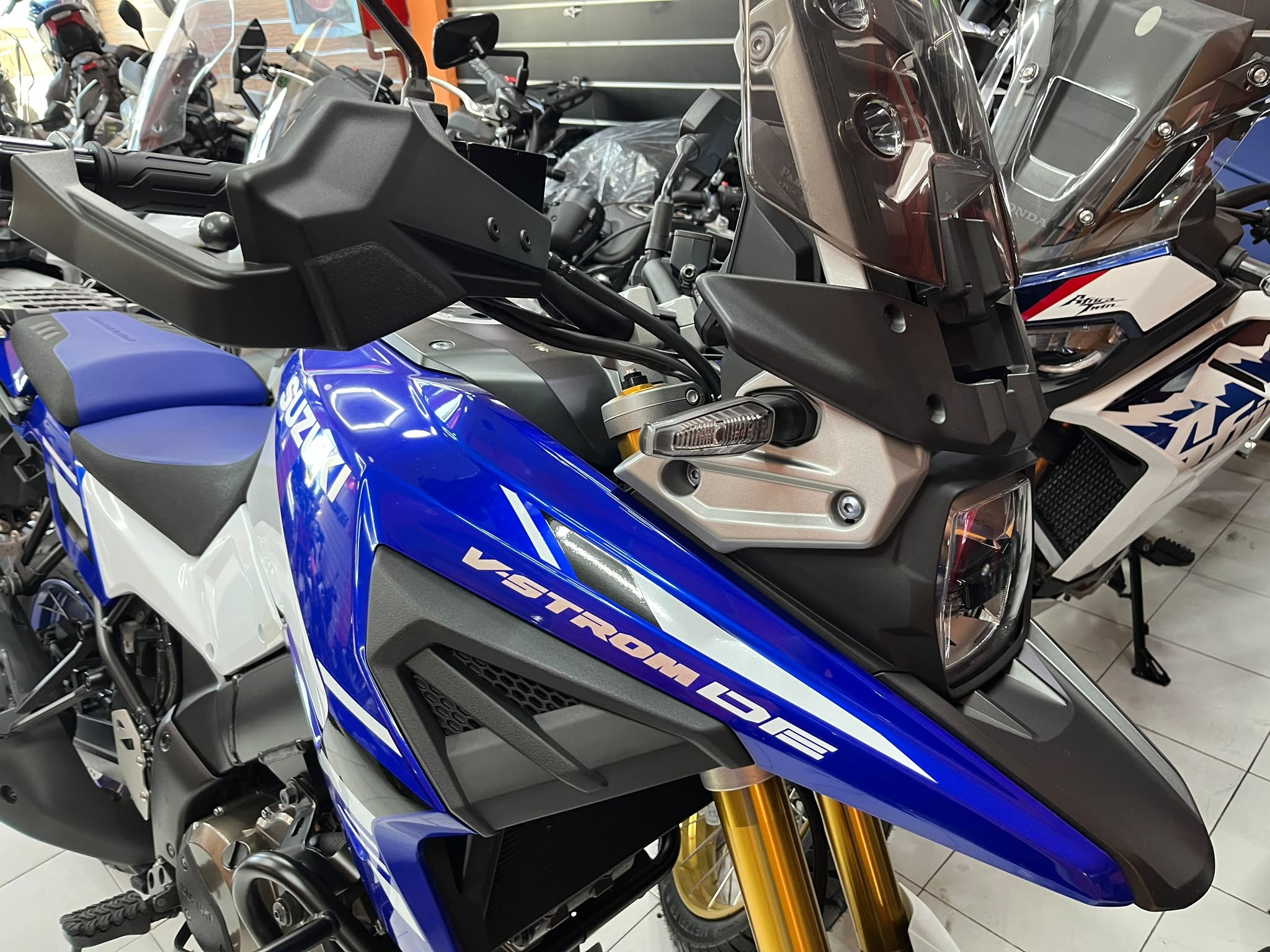 V-STROM 1050 DE