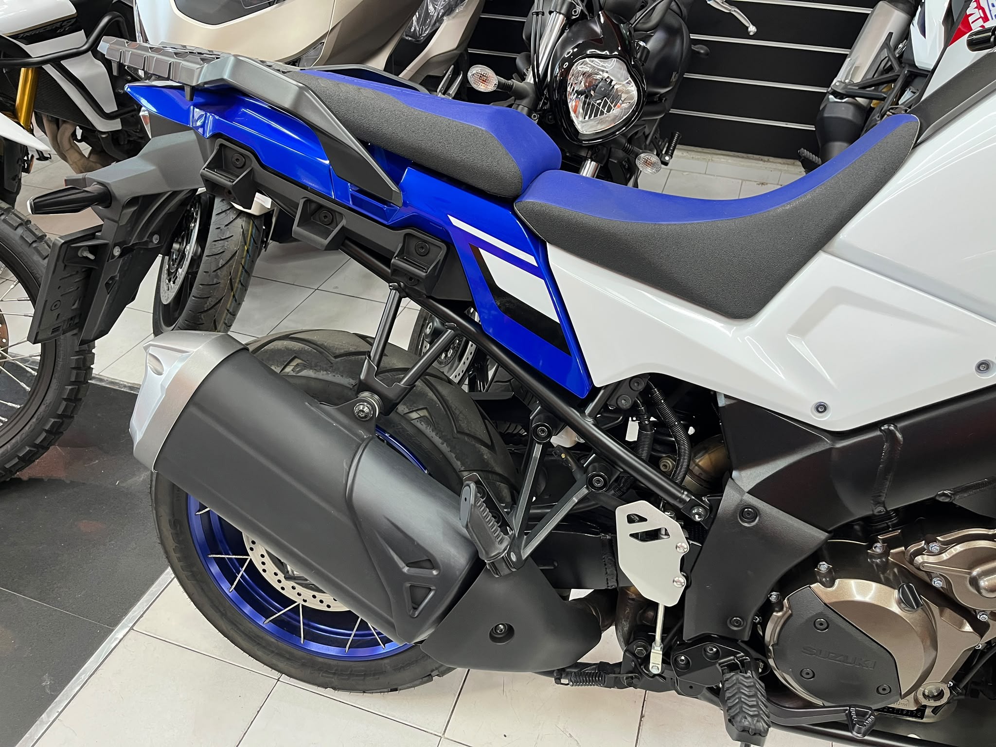 V-STROM 1050 DE