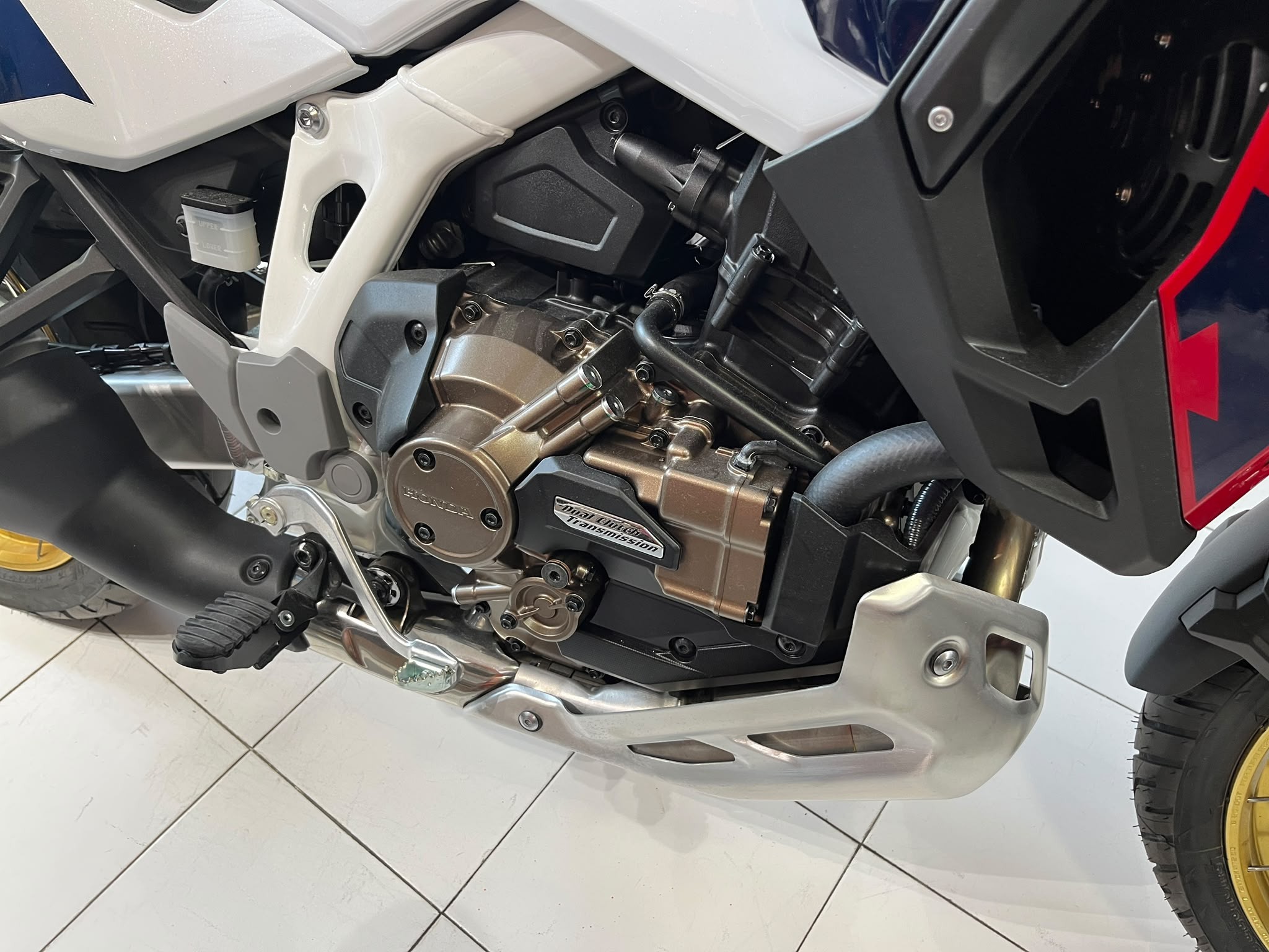CRF 1100 ADV DCT