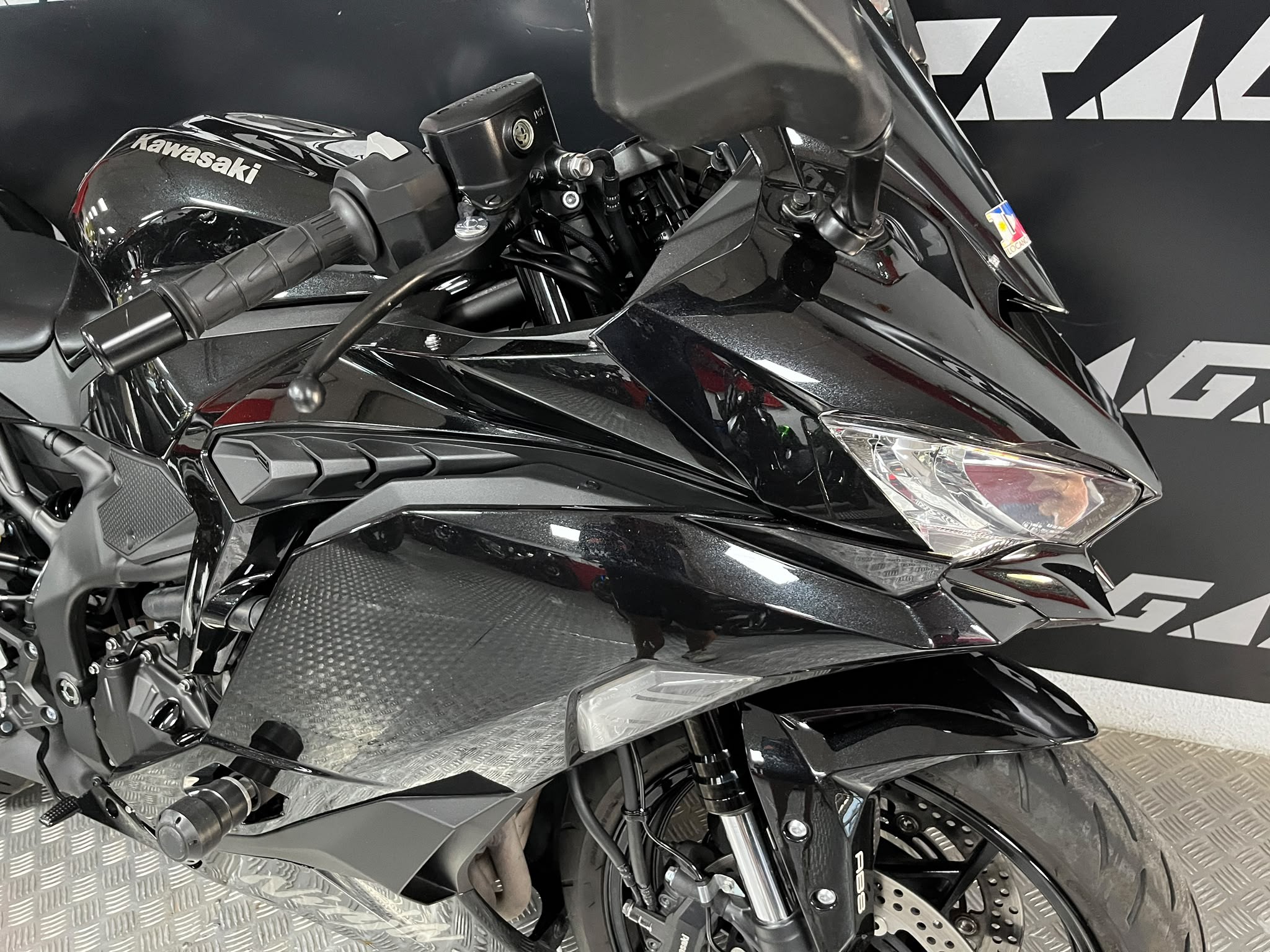 ZX4 R