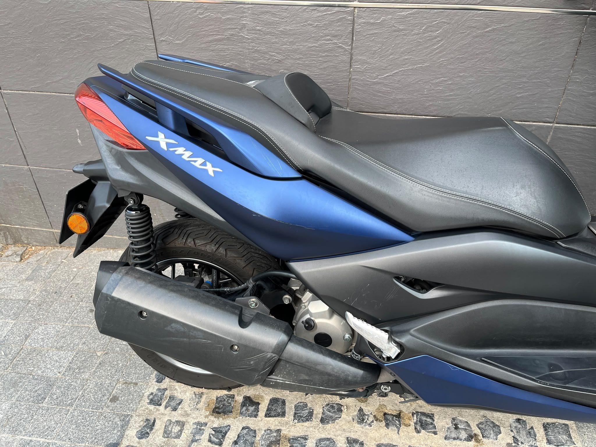 X-MAX 300