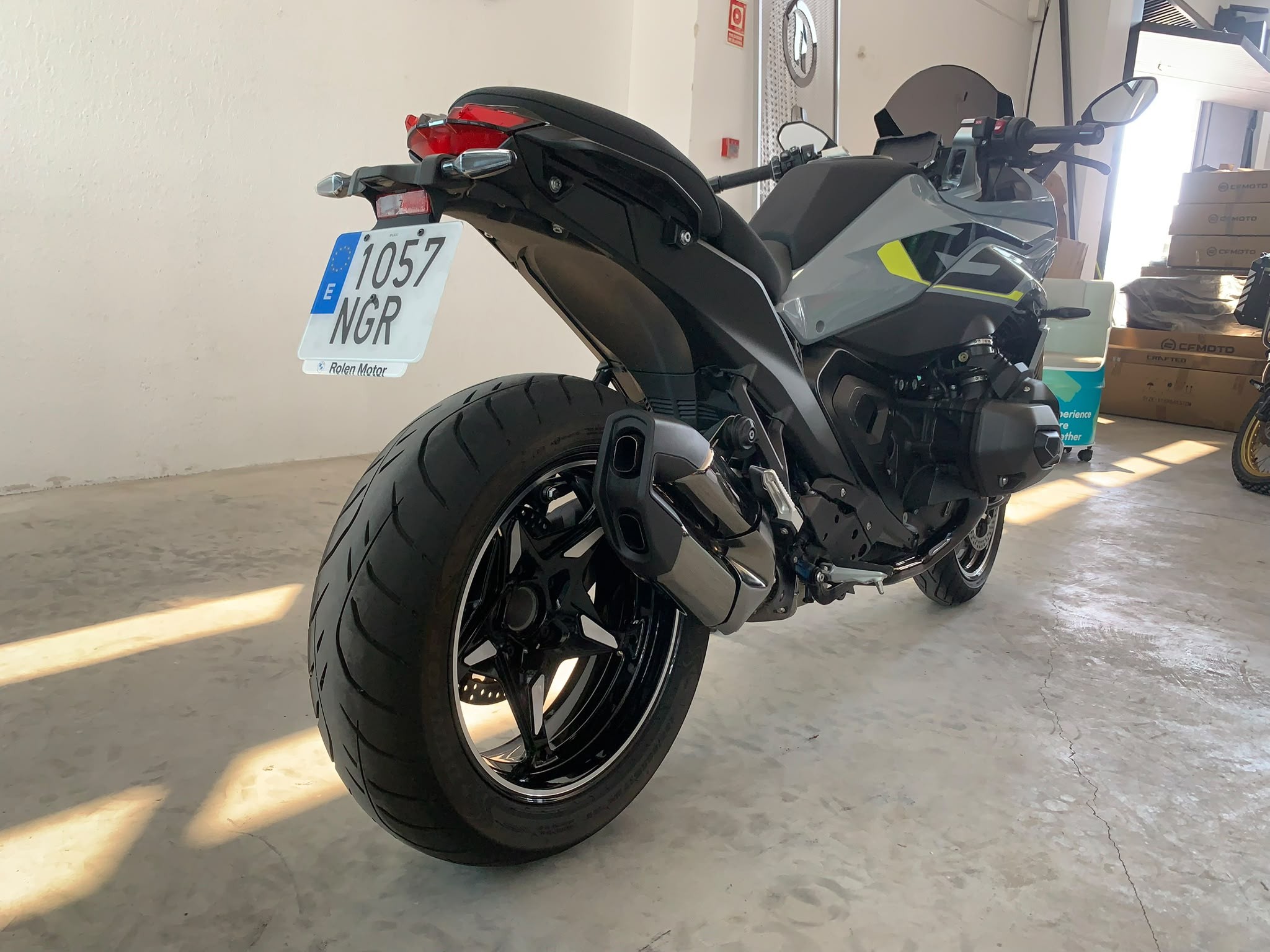 R1300RS