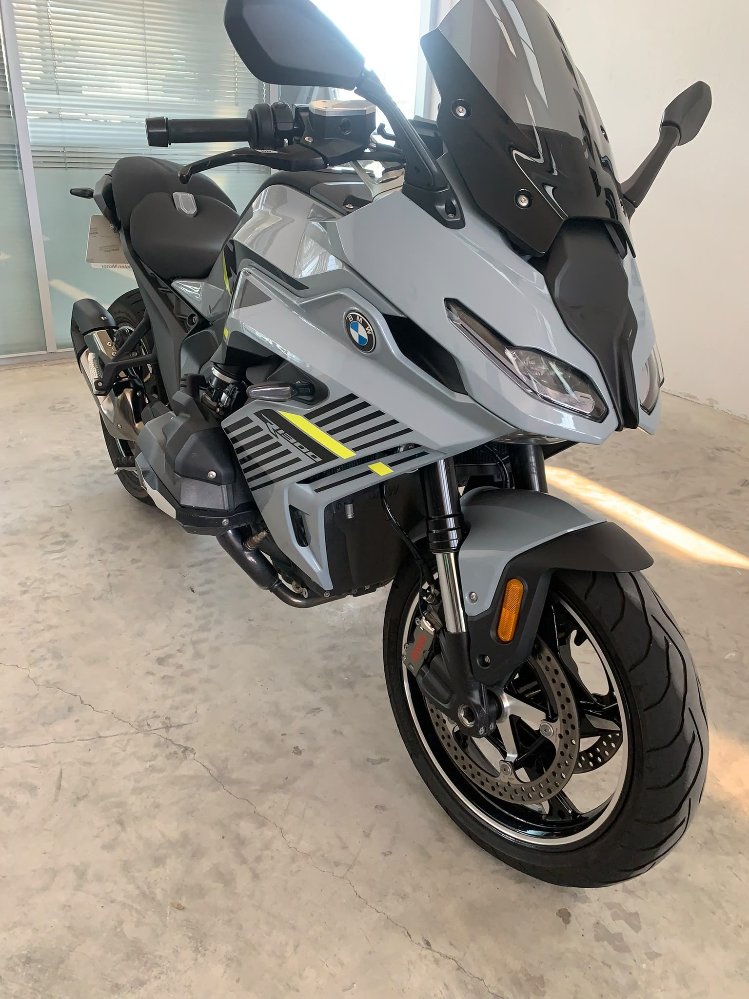 R1300RS