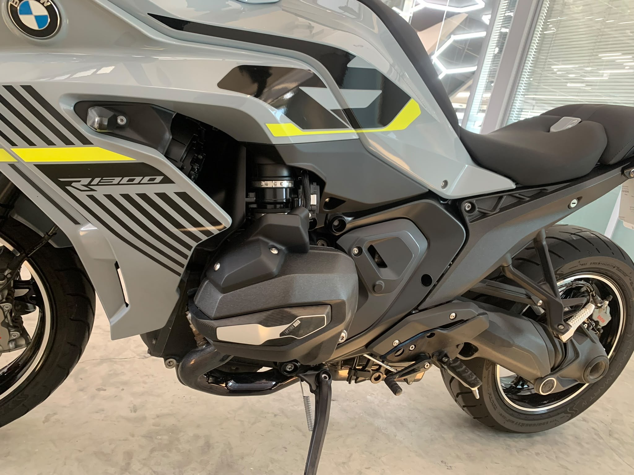 R1300RS