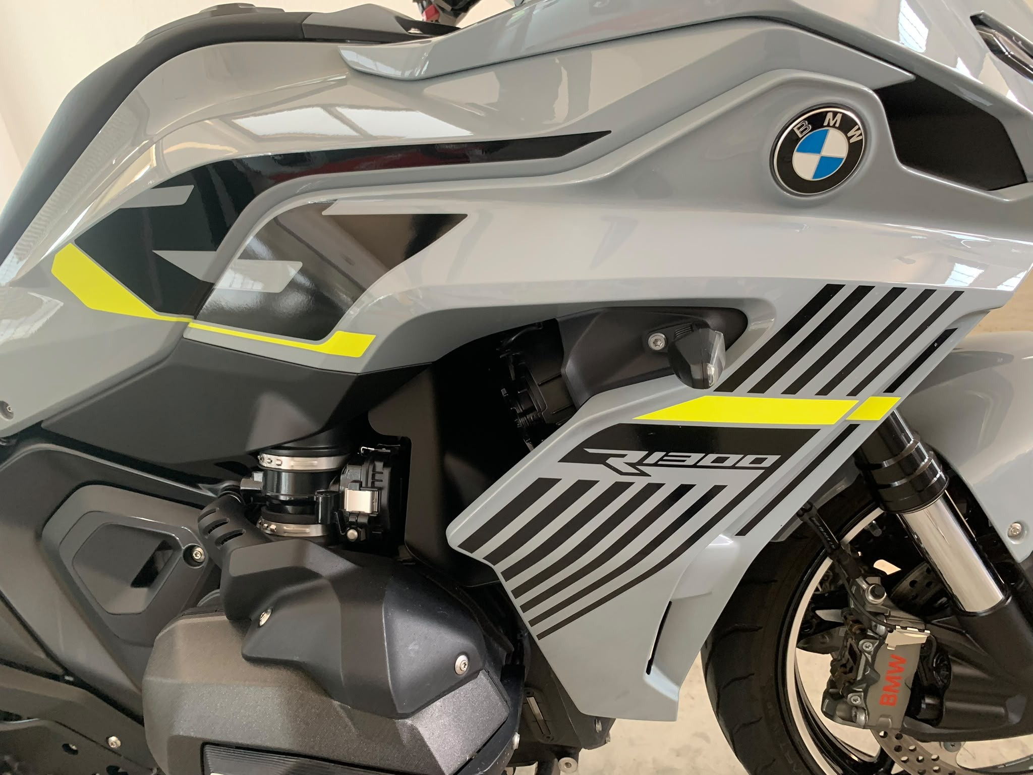 R1300RS