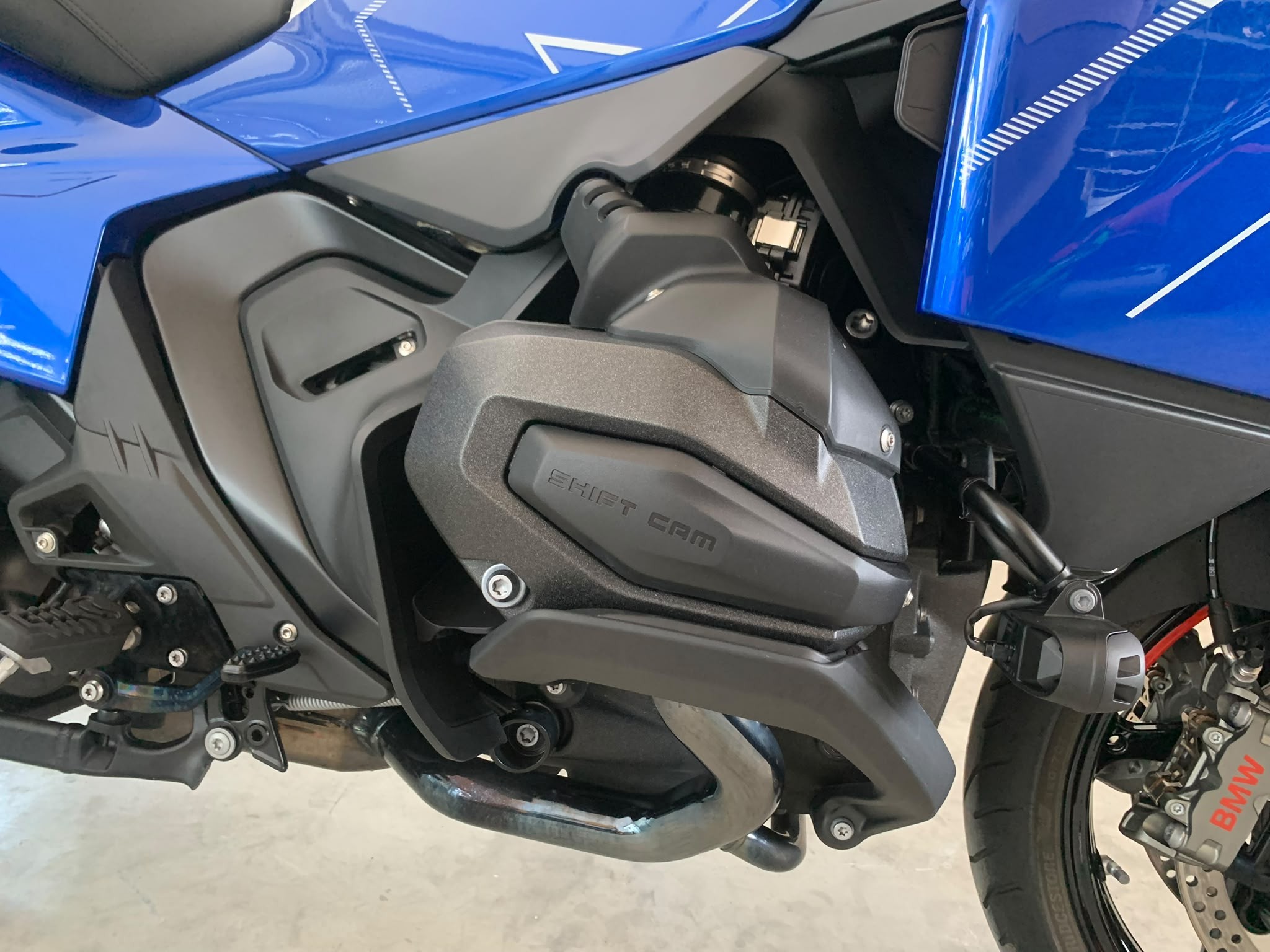 R 1300 RT