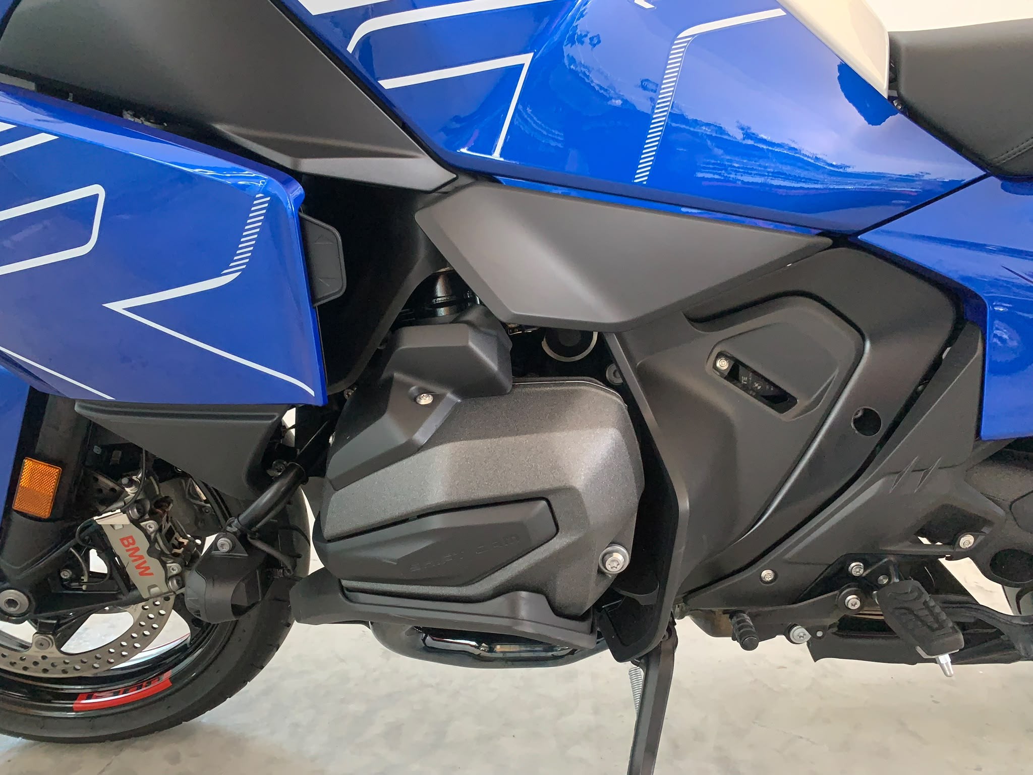 R 1300 RT