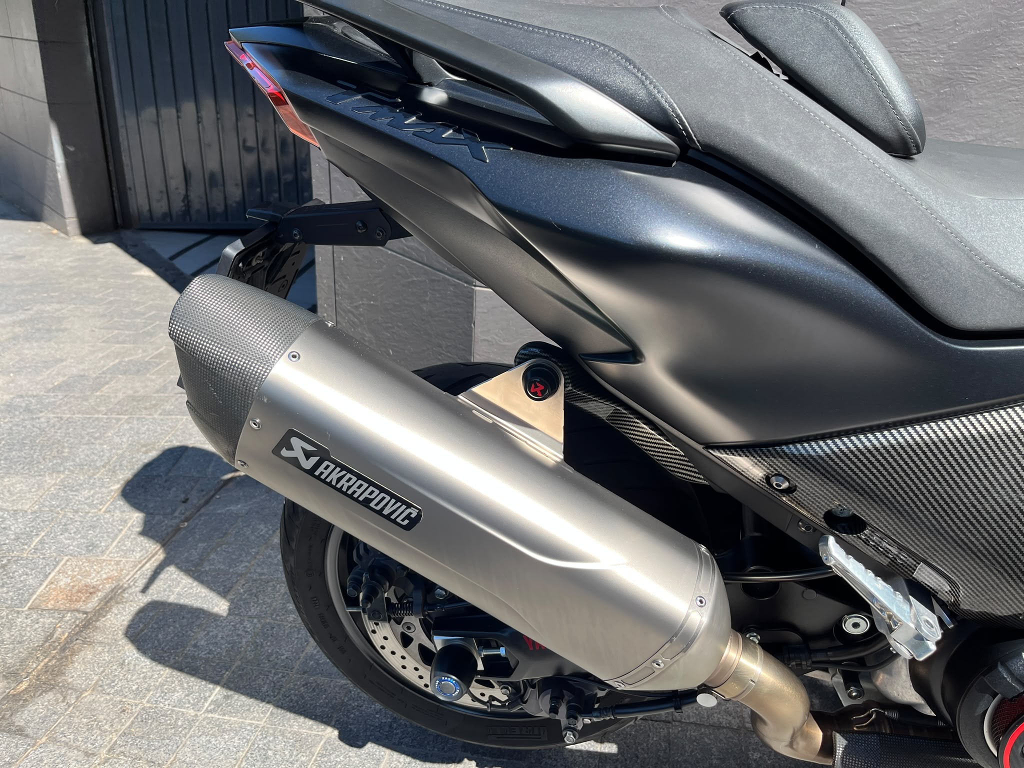 T-MAX 560