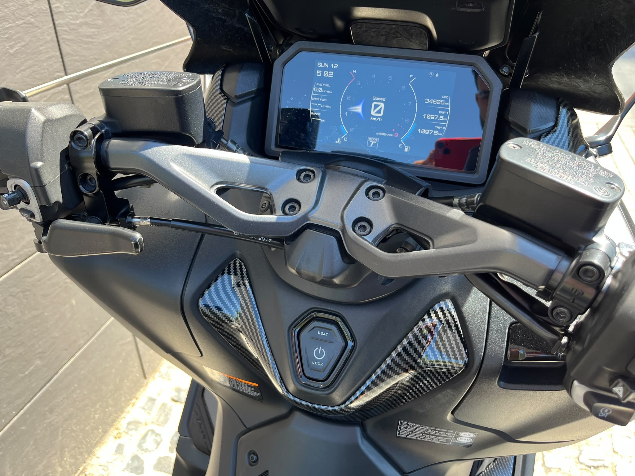 T-MAX 560