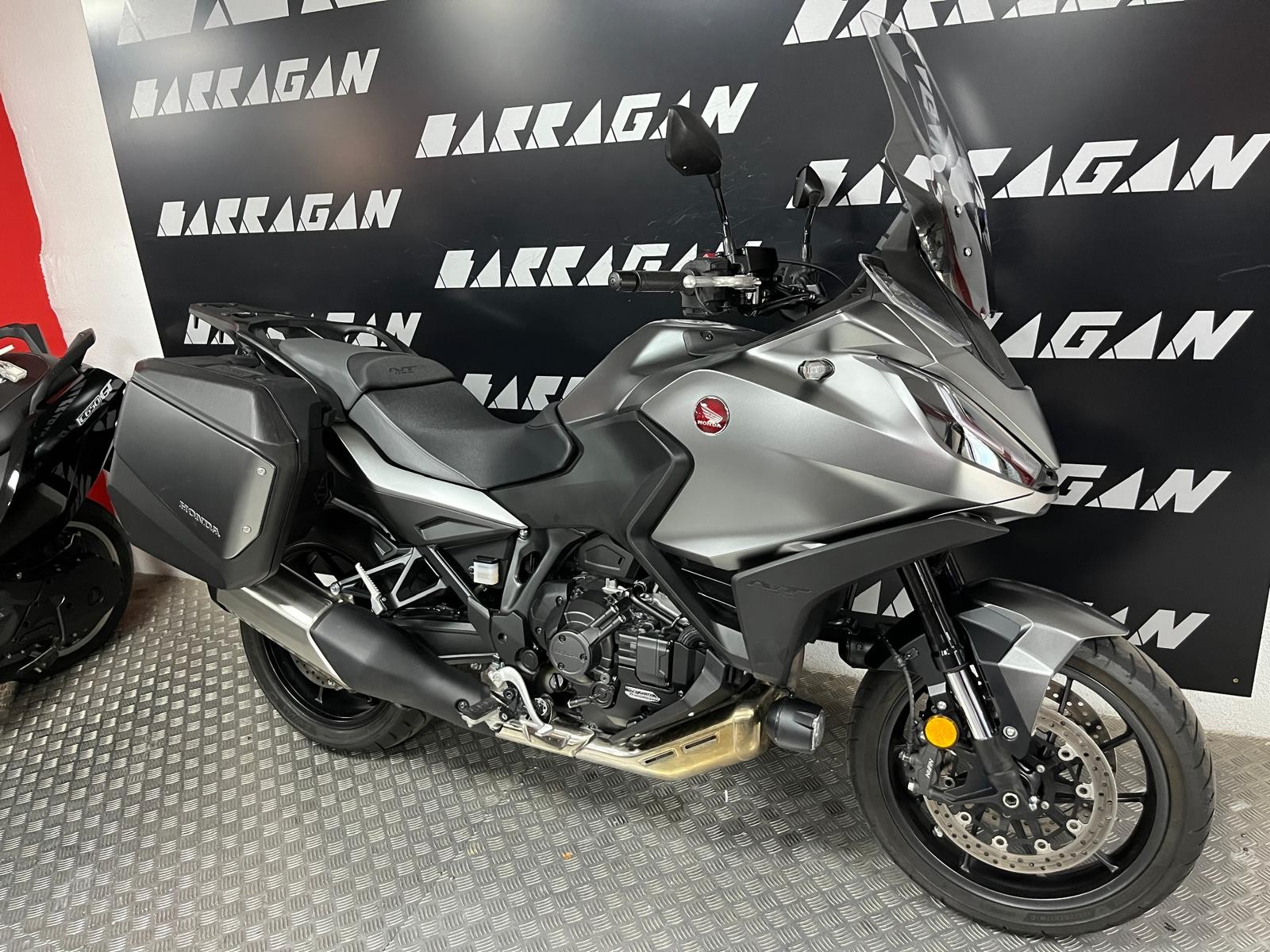 NT1100 DCT