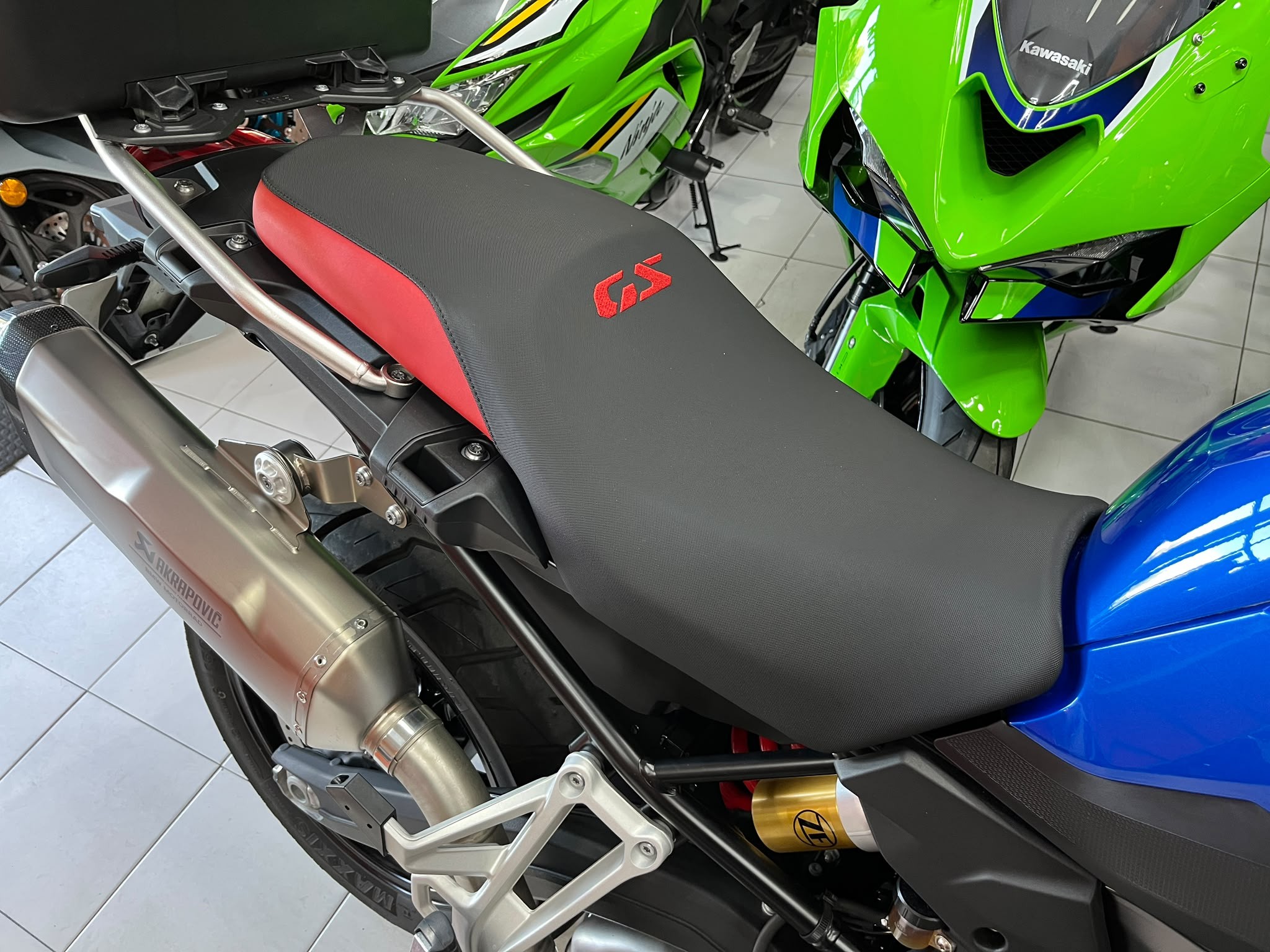 F800 FS