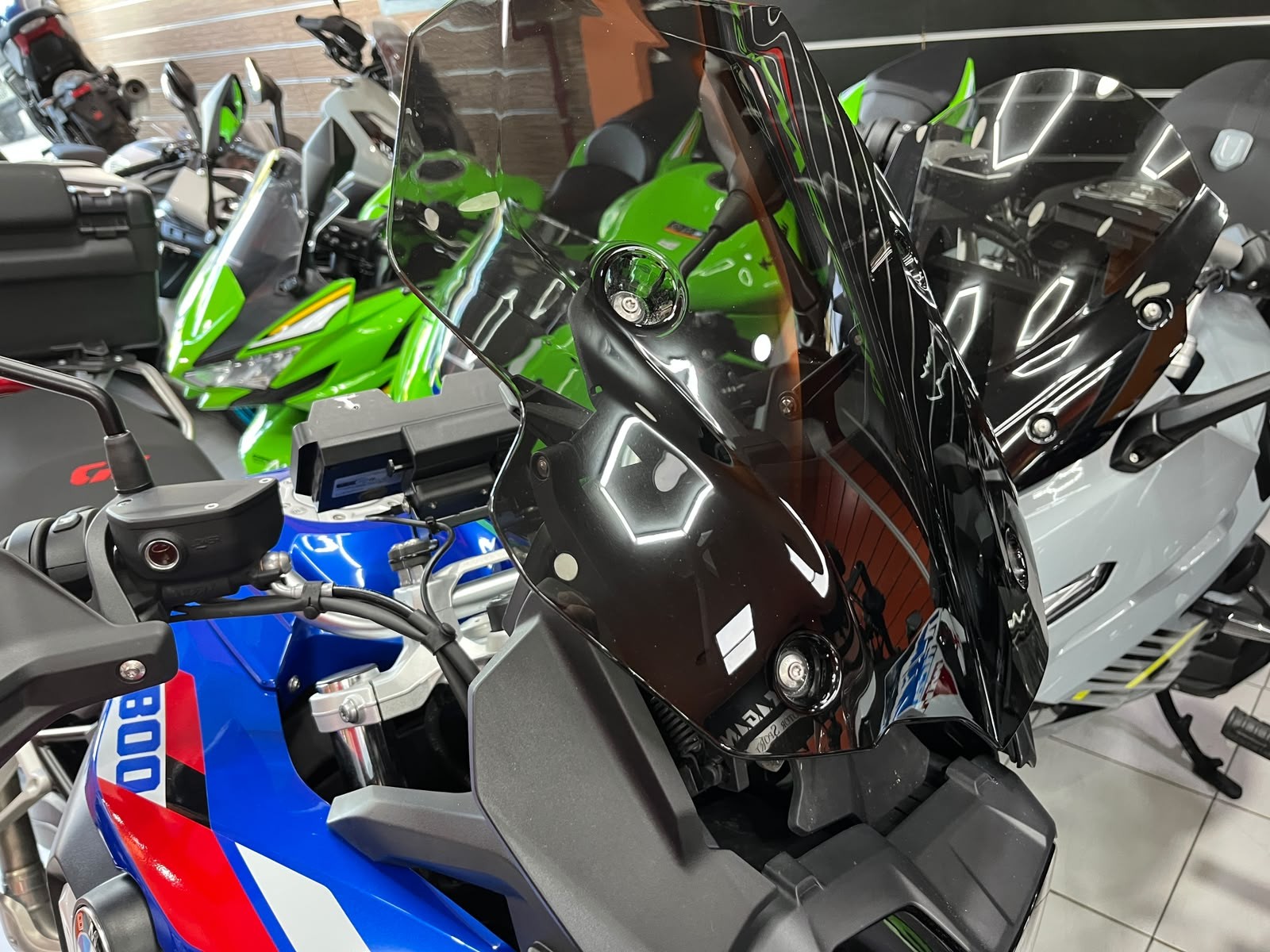 F800 FS
