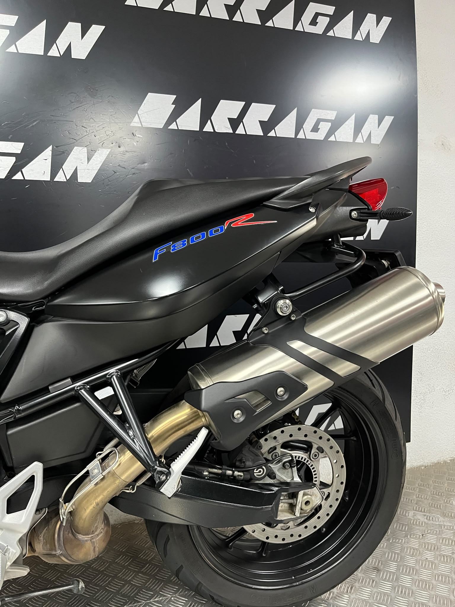 F800 R